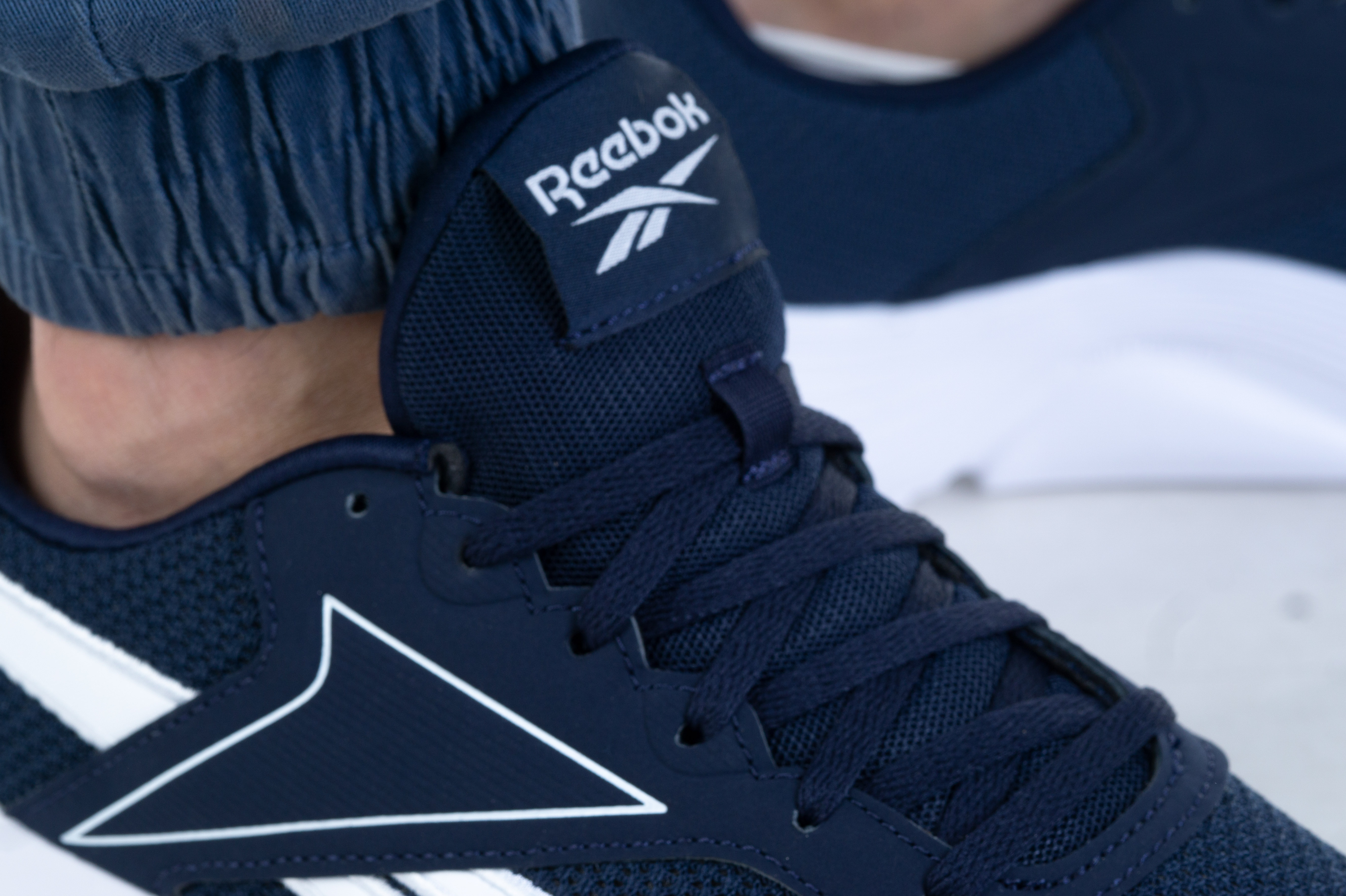 Reebok lite 3. Кроссовки мужские рибок Лайт 3. Reebok Lite 3.0 на ноге.